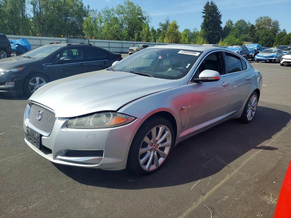 JAGUAR XF 2014 with VIN SAJWJ0EF5E8U14504 - Photo from auction