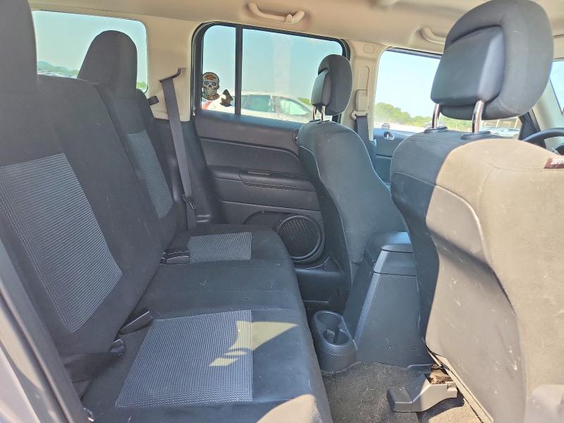 Photo 11 from auction – 2016 JEEP PATRIOT with VIN 1C4NJPBA2GD575026