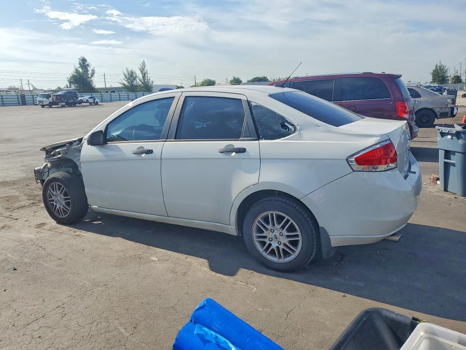 Photo 2 from auction – 2009 FORD FOCUS with VIN 1FAHP35N69W193680