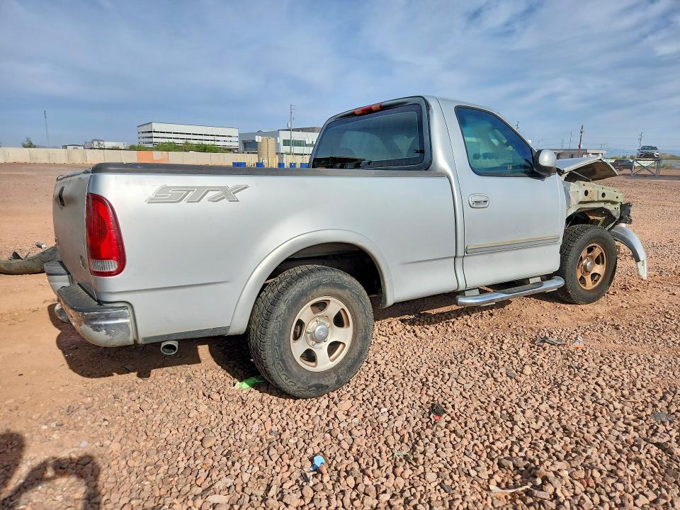 Photo 3 from auction – 2003 FORD F150 with VIN 2FTRF17293CA50475