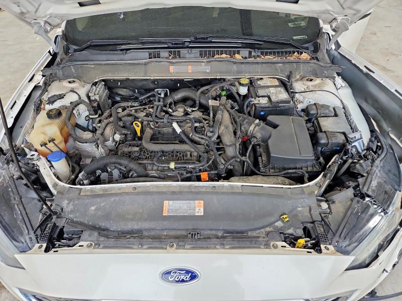 Photo 11 from auction – 2019 FORD FUSION with VIN 3FA6P0HD7KR282112
