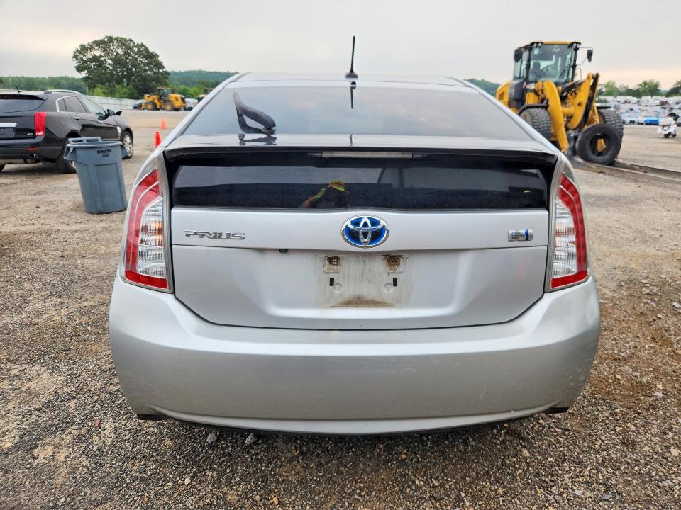 Photo 6 from auction – 2015 TOYOTA PRIUS with VIN JTDKN3DU7F1940923