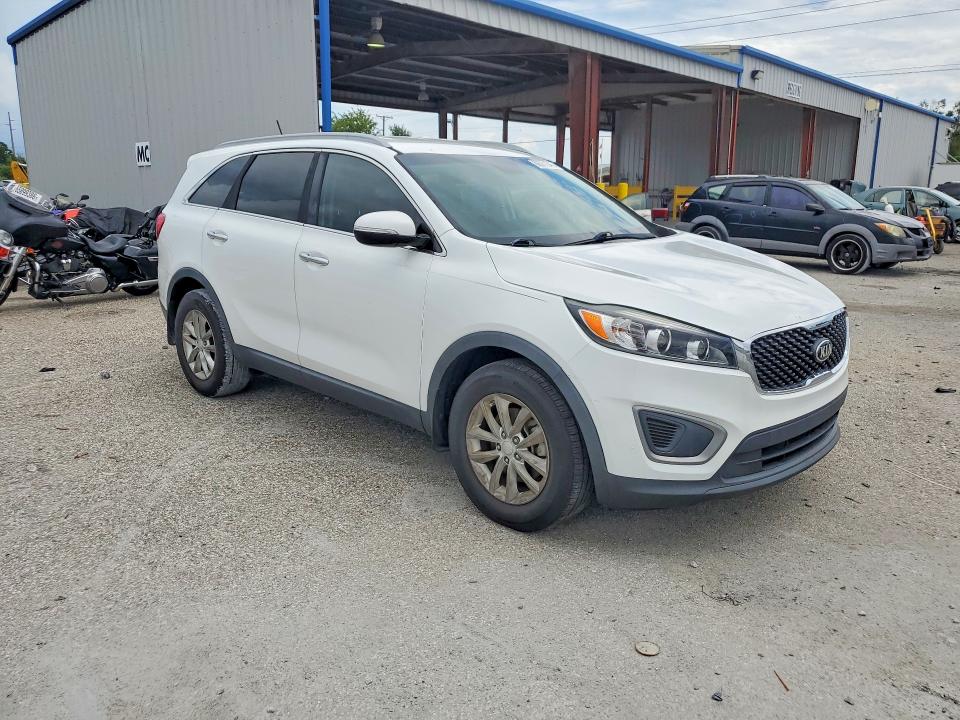 Photo 4 from auction – 2016 KIA SORENTO with VIN 5XYPG4A38GG091484