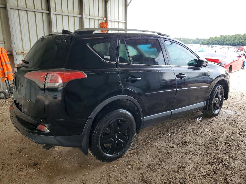 Zdjęcie 3 z aukcji – 2017 TOYOTA RAV4 z VIN 2T3ZFREV1HW370413