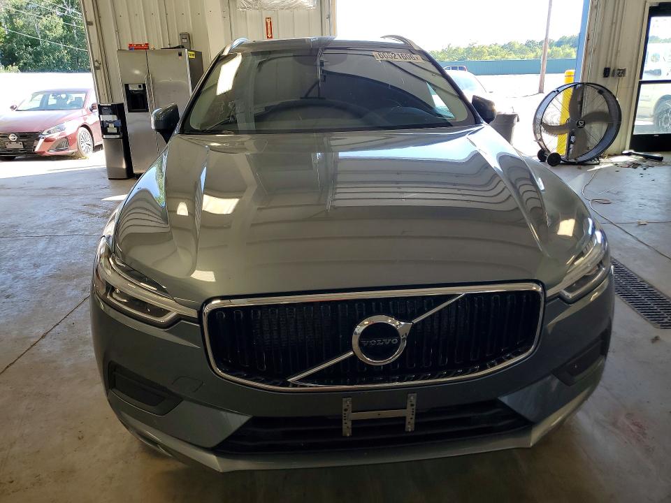Photo 5 from auction – 2018 VOLVO XC60 with VIN LYV102RK5JB122751