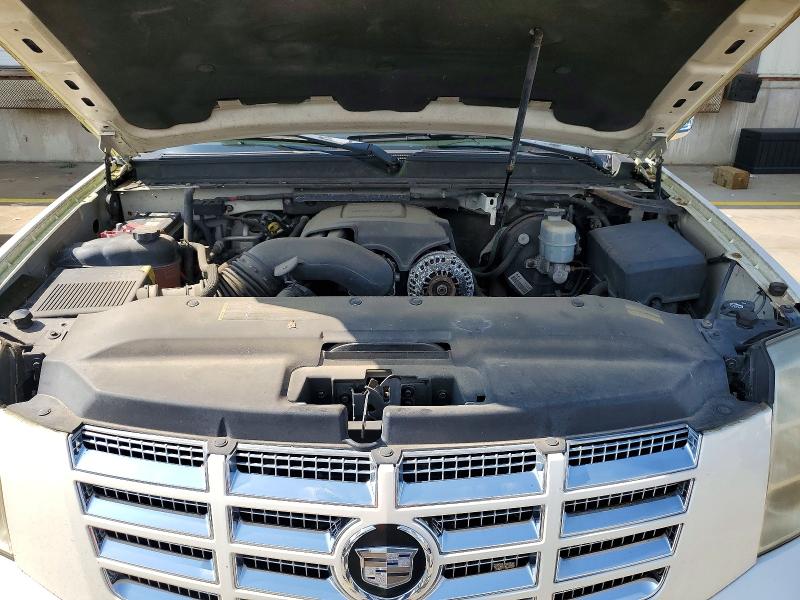 Photo 11 from auction – 2007 CADILLAC ESCALADE with VIN 1GYFK66897R201142