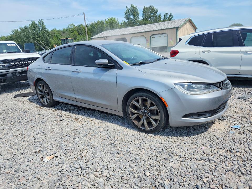 Photo 4 from auction – 2015 CHRYSLER 200 with VIN 1C3CCCDG0FN627858