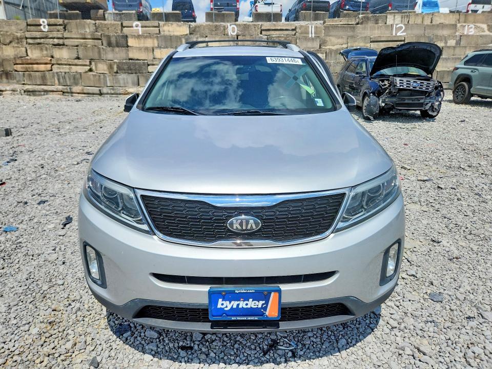 Foto 5 de la subasta – 2015 KIA SORENTO con VIN 5XYKT4A67FG631454
