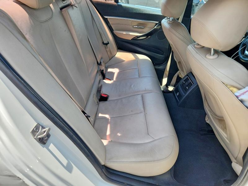 Photo 10 from auction – 2016 BMW 328 with VIN WBA8E9G50GNT44450