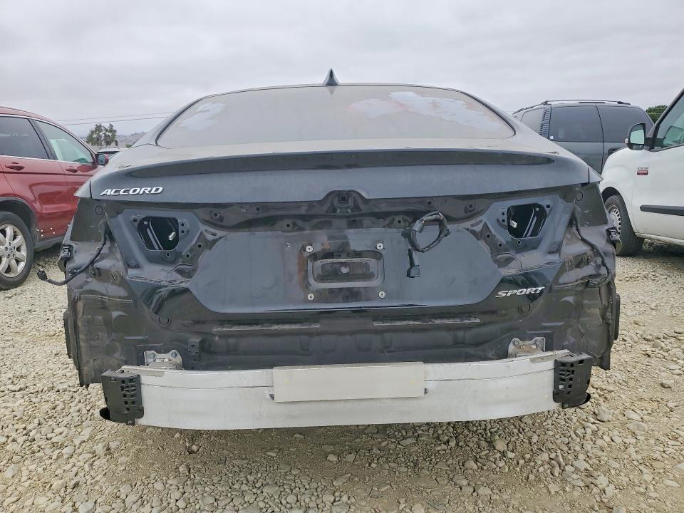 Снимка 6 от търг – 2022 HONDA ACCORD с VIN 1HGCV1F37NA095603