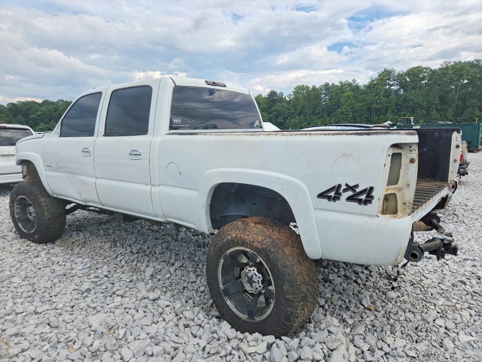 Photo 2 from auction – 2004 CHEVROLET SILVERADO with VIN 1GCHK23114F132698
