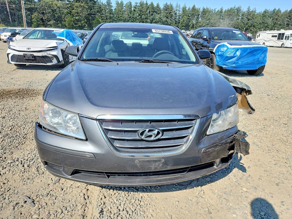 Photo 5 from auction – 2010 HYUNDAI SONATA with VIN 5NPET4AC8AH629555