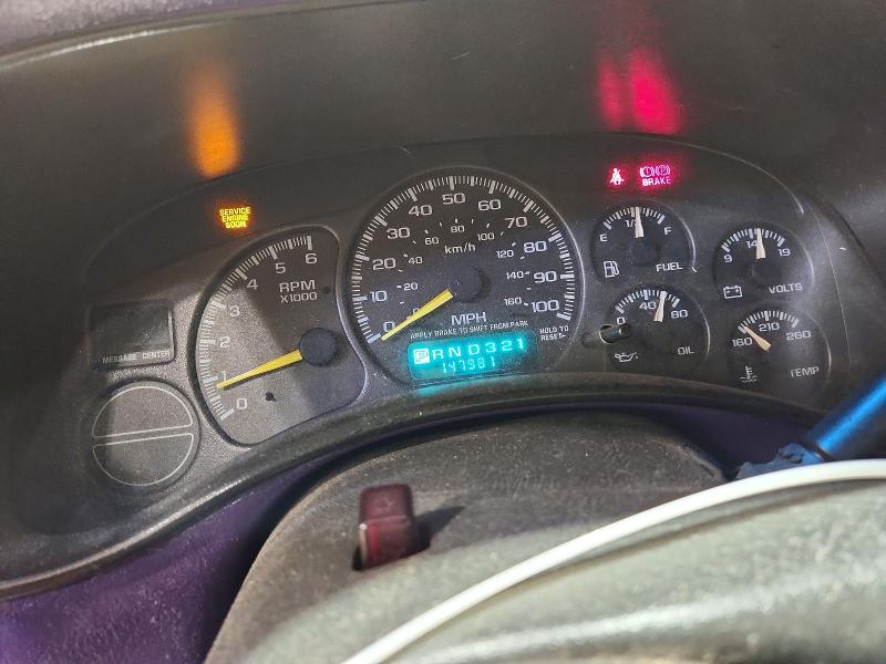 Photo 9 from auction – 2000 CHEVROLET SILVERADO with VIN 1GCEC14W6YE143809