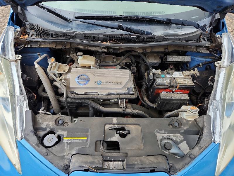 Photo 11 from auction – 2011 NISSAN LEAF with VIN JN1AZ0CP9BT004569
