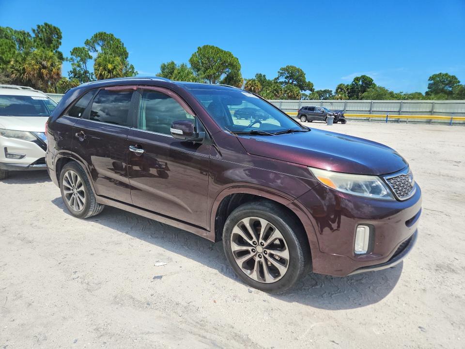 Photo 4 from auction – 2015 KIA SORENTO with VIN 5XYKW4A76FG649461