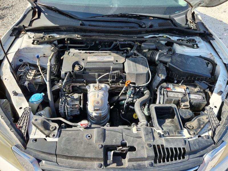 Photo 11 from auction – 2015 HONDA ACCORD with VIN 1HGCR2F5XFA139459