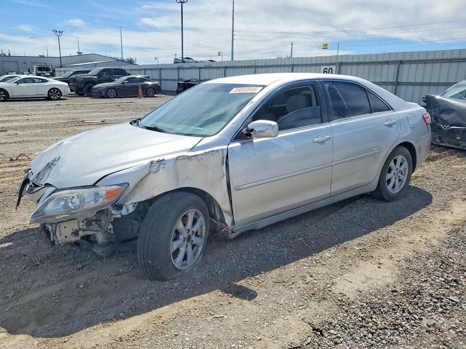 2011 TOYOTA CAMRY
