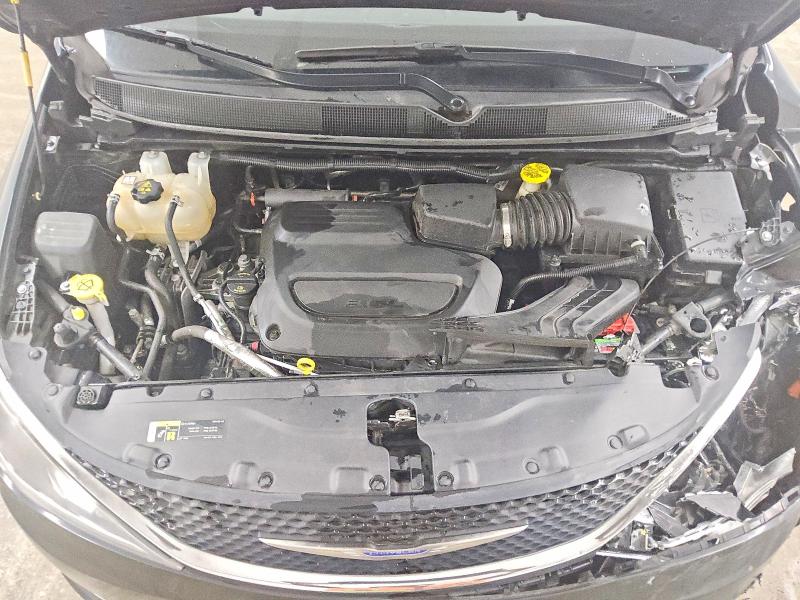 Photo 12 from auction – 2019 CHRYSLER PACIFICA with VIN 2C4RC1BG3KR731688