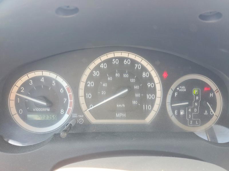 Photo 9 from auction – 2004 TOYOTA SIENNA with VIN 5TDZA23C04S215547