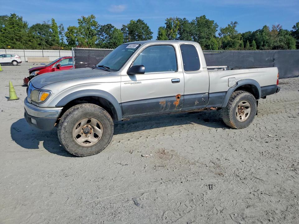 TOYOTA TACOMA 2002 with VIN 5TEWM72N32Z030242 - Photo from auction