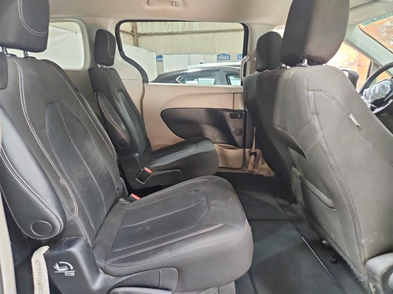 Photo 11 from auction – 2023 CHRYSLER VOYAGER with VIN 2C4RC1CG9PR580667