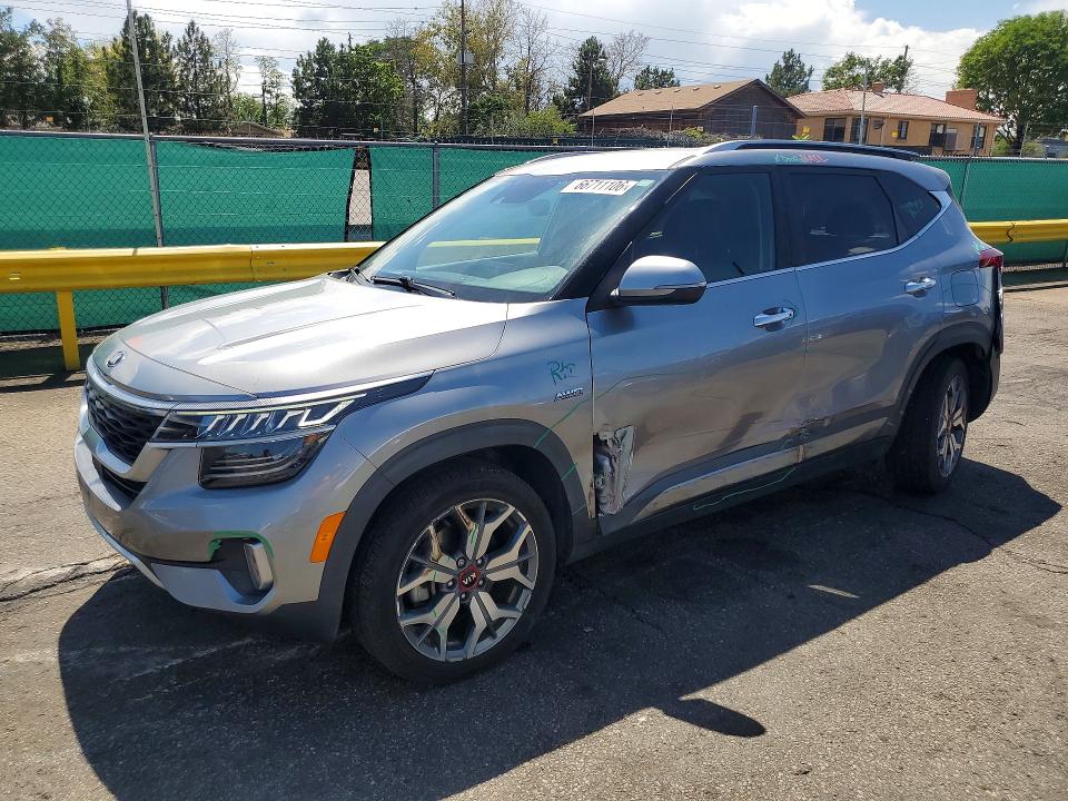 KIA SELTOS 2021 con VIN KNDETCA24M7053179 - Foto de la subasta