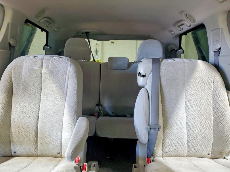 Photo 10 from auction – 2011 TOYOTA SIENNA with VIN 5TDKK3DC5BS053480