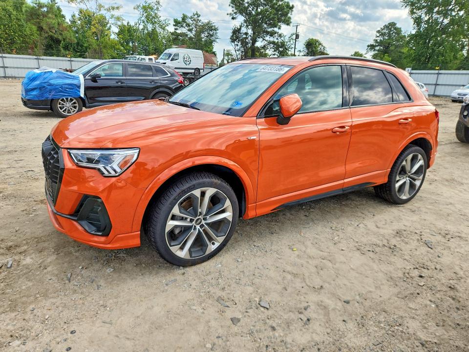 AUDI Q3 2022 with VIN WA1EECF39N1032063 - Photo from auction