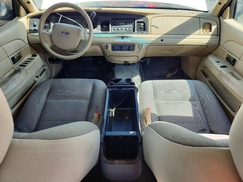 Photo 8 from auction – 2011 FORD CROWN VICTORIA with VIN 2FABP7BV5BX123101