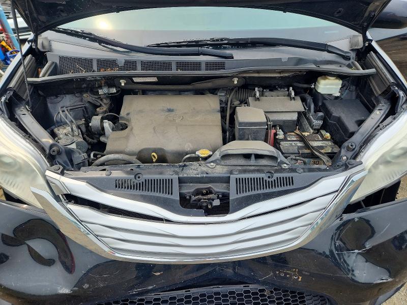 Photo 12 from auction – 2016 TOYOTA SIENNA with VIN 5TDKK3DC4GS752624