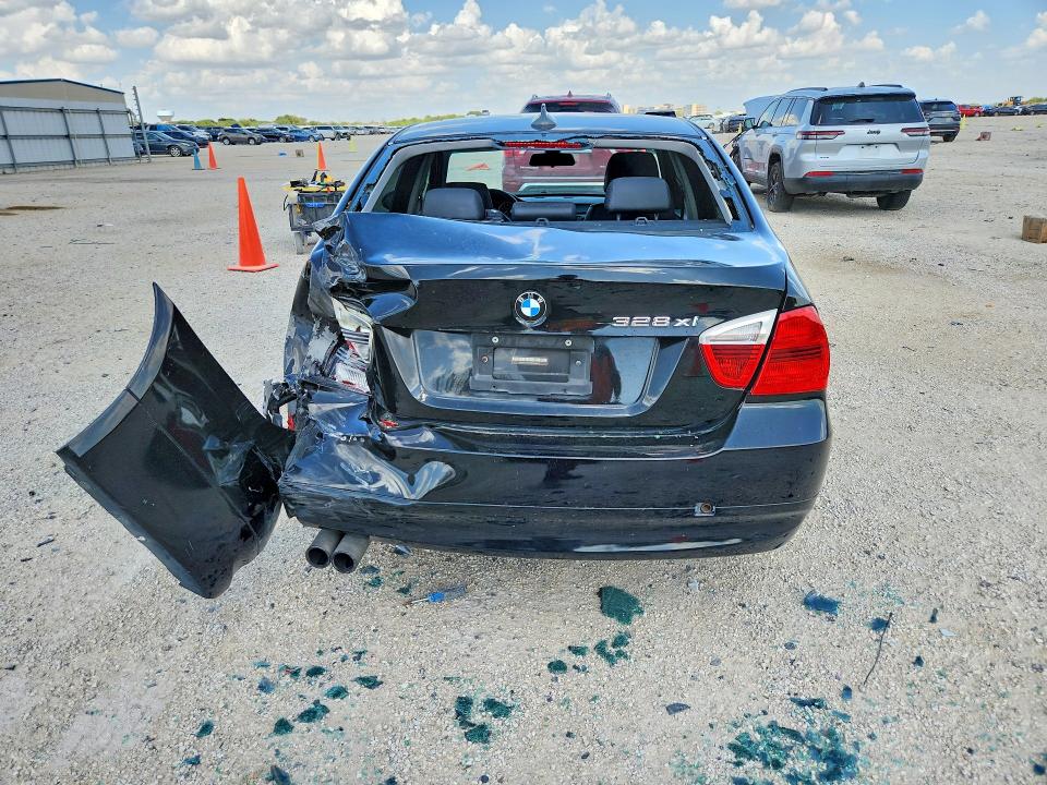 Photo 6 from auction – 2008 BMW 328 with VIN WBAVC93558K036062