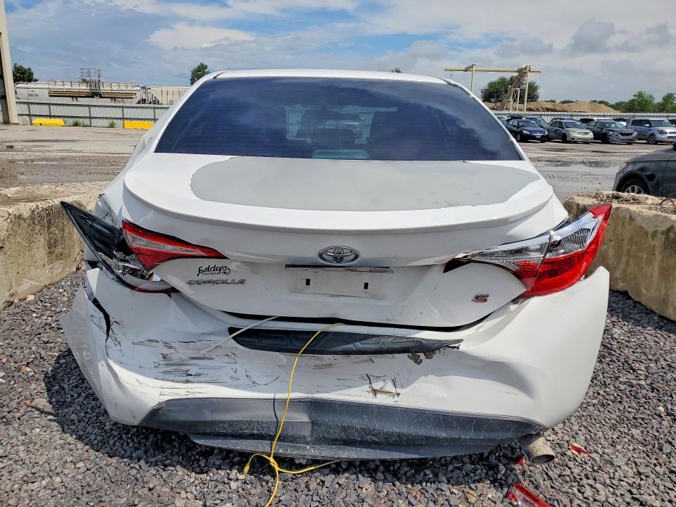 Photo 6 from auction – 2015 TOYOTA COROLLA with VIN 5YFBURHE3FP180381