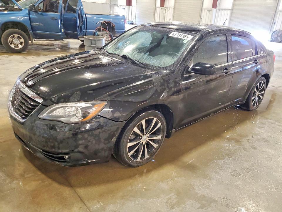 CHRYSLER 200 2011 with VIN 1C3BC8FG1BN601236 - Photo from auction