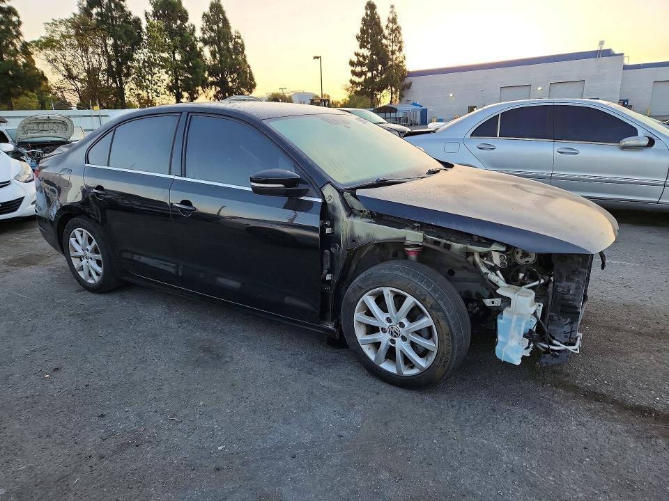Photo 4 from auction – 2013 VOLKSWAGEN JETTA with VIN 3VWDP7AJ2DM239028