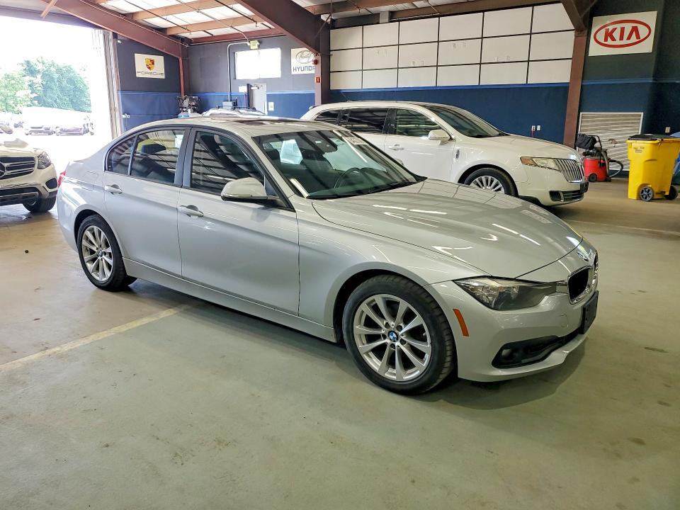 Photo 4 from auction – 2016 BMW 320 with VIN WBA8A3C58GK551748