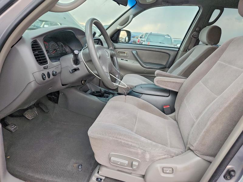 Photo 7 from auction – 2002 TOYOTA SEQUOIA with VIN 5TDBT44A52S059815