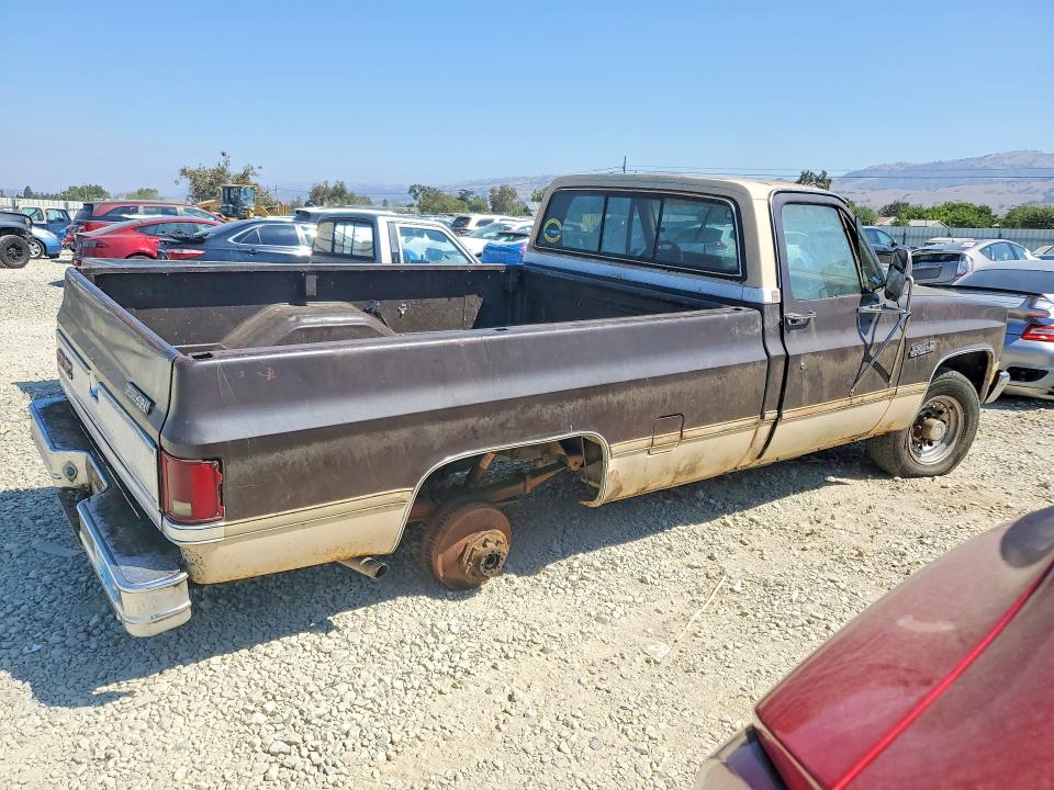 Photo 3 from auction – 1985 GMC C2500 with VIN 1GTGC24J1FJ510767