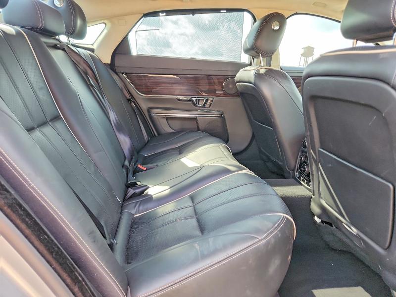 Photo 10 from auction – 2014 JAGUAR XJL with VIN SAJWA2GZ1E8V67044