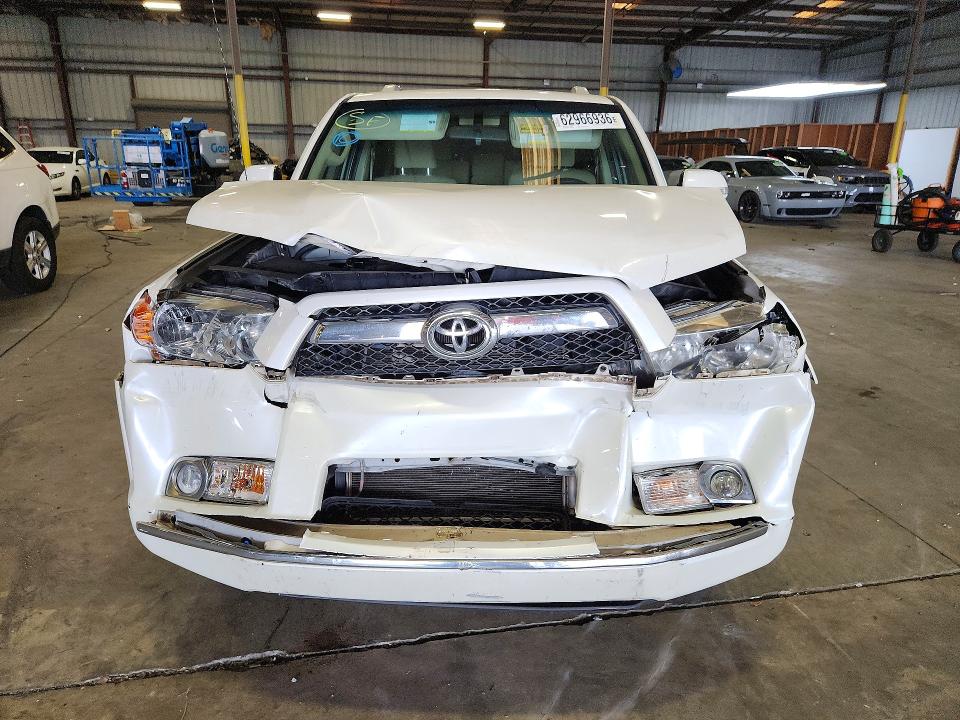 Photo 5 from auction – 2013 TOYOTA 4RUNNER with VIN JTEZU5JR5D5059197