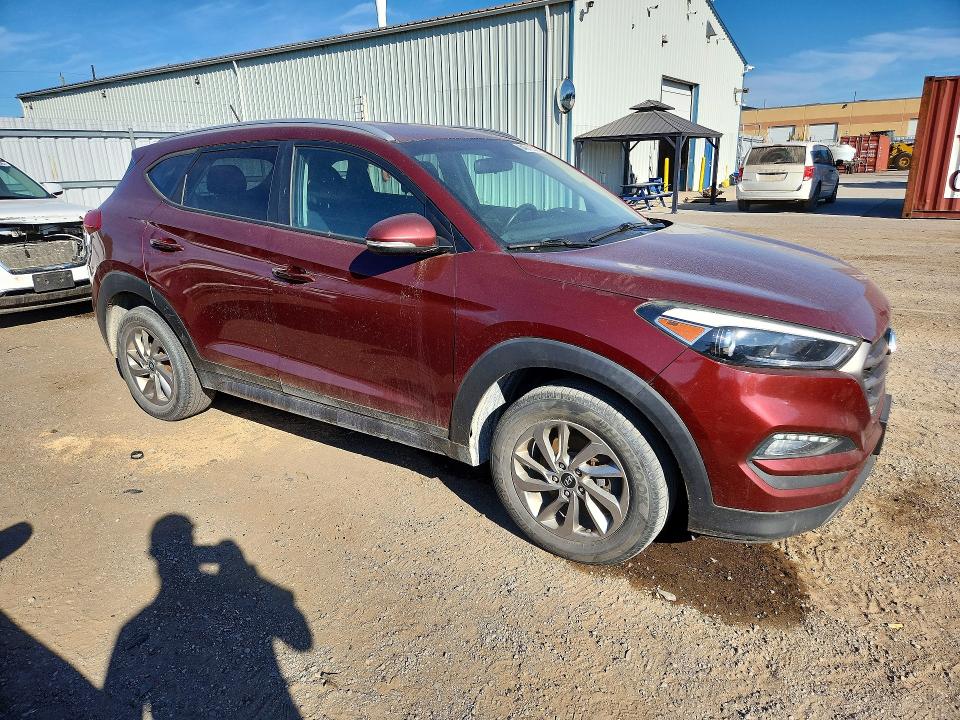 Photo 4 from auction – 2016 HYUNDAI TUCSON with VIN KM8J3CA46GU184597