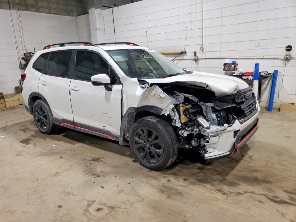 Photo 4 from auction – 2024 SUBARU FORESTER with VIN JF2SKAGC7RH452973