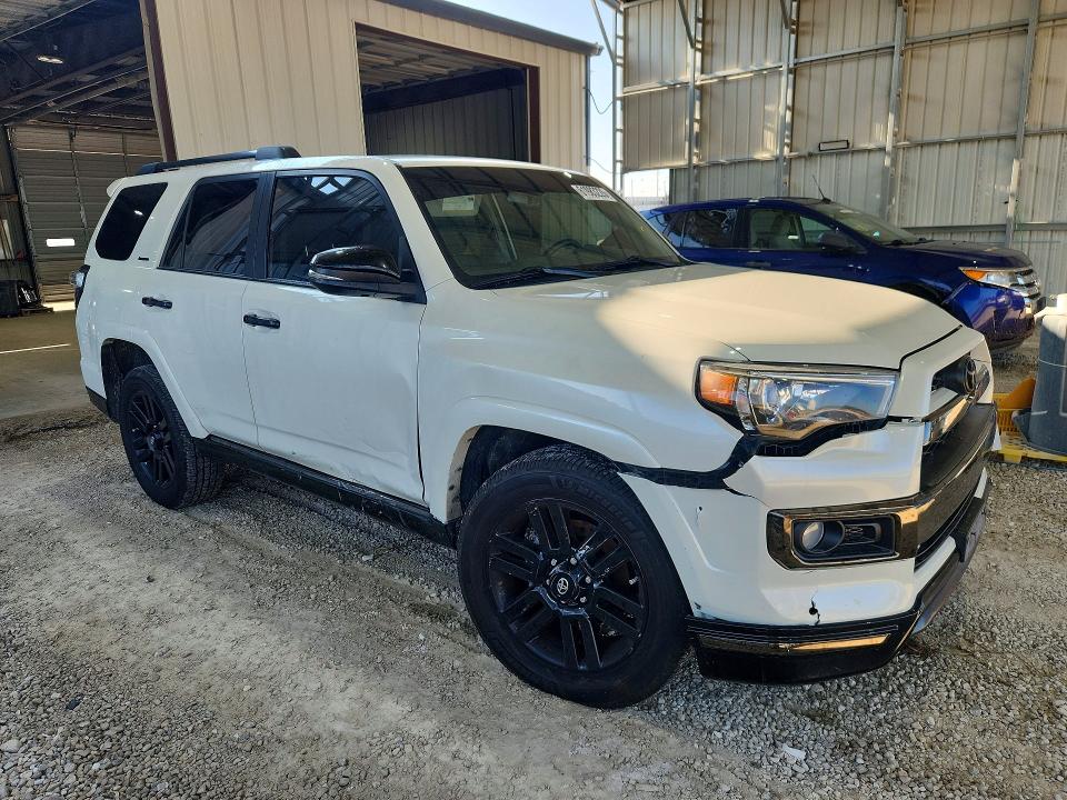 Photo 4 from auction – 2019 TOYOTA 4RUNNER with VIN JTEBU5JR9K5714637