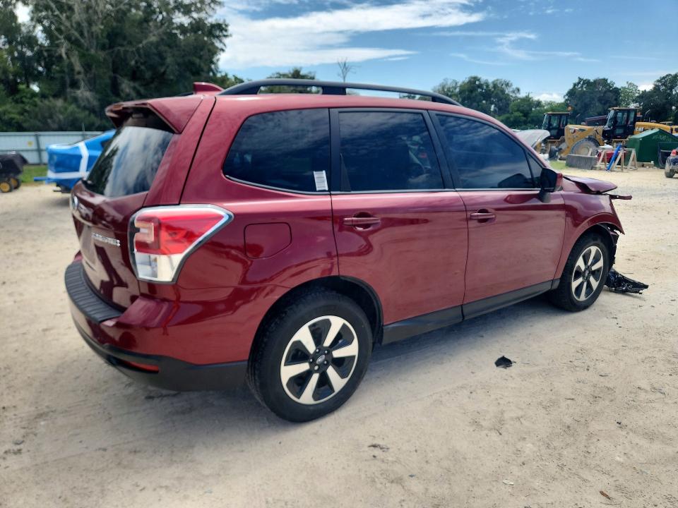 Photo 3 from auction – 2018 SUBARU FORESTER with VIN JF2SJAGC4JH576559