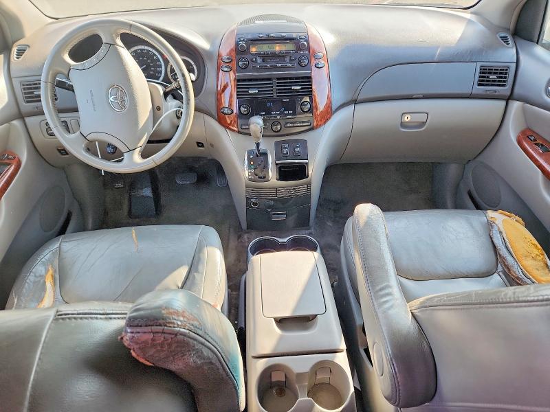 Photo 8 from auction – 2005 TOYOTA SIENNA with VIN 5TDZA22C35S242728