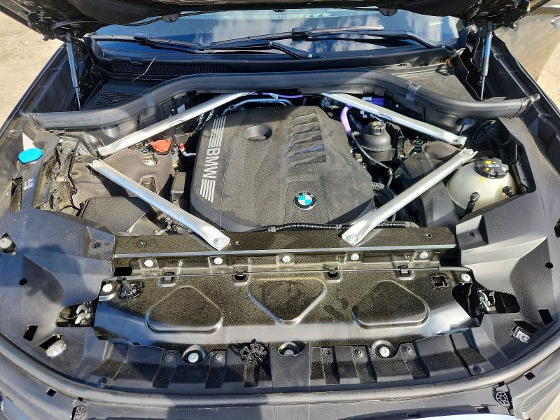 Photo 12 from auction – 2025 BMW X7 with VIN 5UX23EM01S9X61527