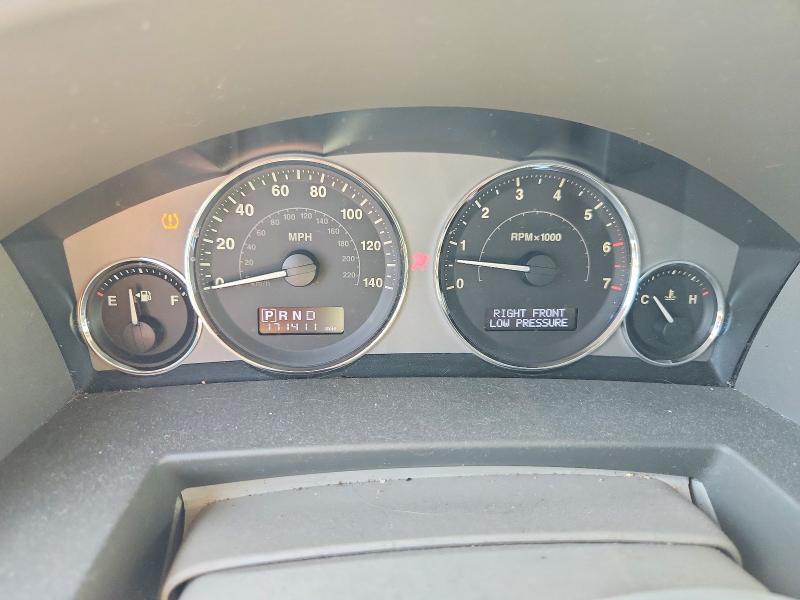 Photo 9 from auction – 2008 JEEP COMMANDER with VIN 1J8HG68218C214960