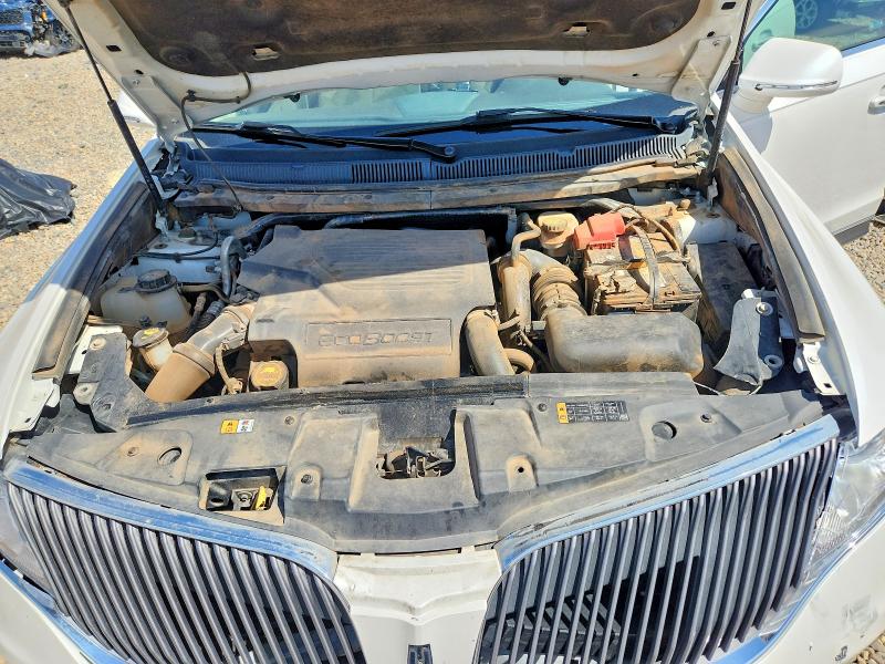 Photo 12 from auction – 2014 LINCOLN MKT with VIN 2LMHJ5AT5EBL56990
