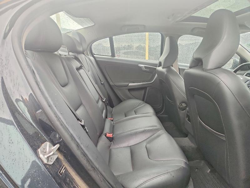 Photo 10 from auction – 2015 VOLVO S60 with VIN YV126MFB4F1304940