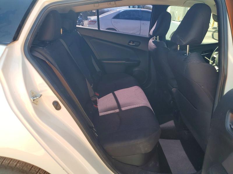 Photo 11 from auction – 2016 TOYOTA PRIUS with VIN JTDKARFU1G3010811