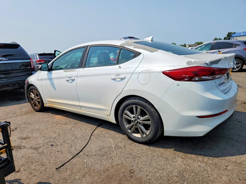 Photo 2 from auction – 2017 HYUNDAI ELANTRA with VIN 5NPD84LF3HH169946